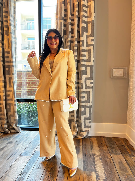 Set de Blazer y Pantalón con Detalles de Perlas