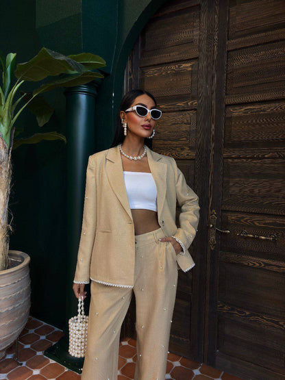 Set de Blazer y Pantalón con Detalles de Perlas